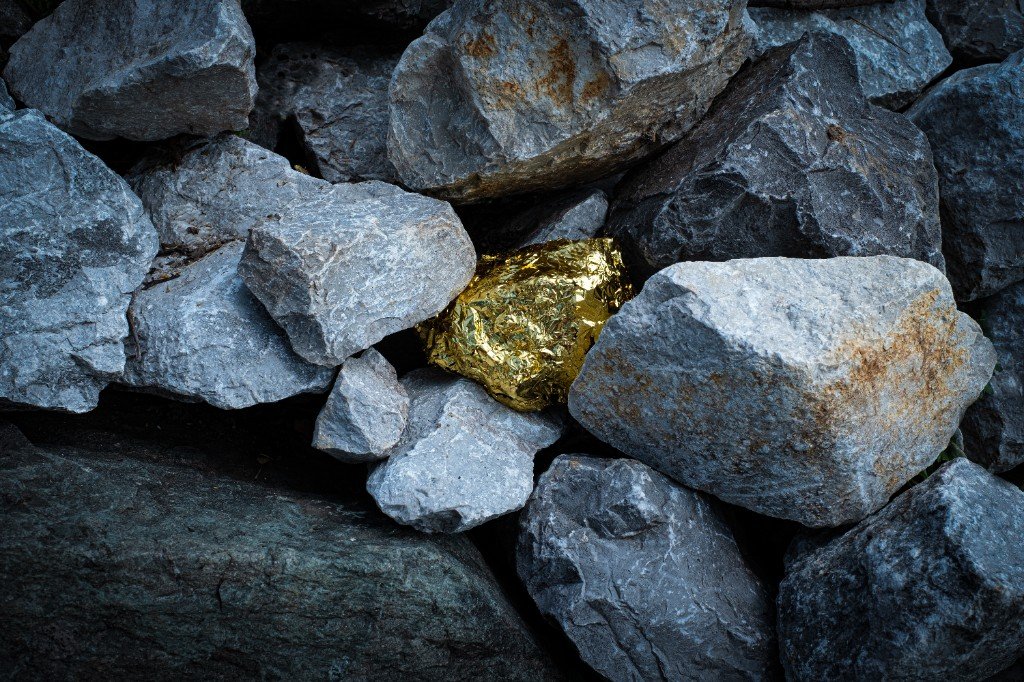 gold ore nugget