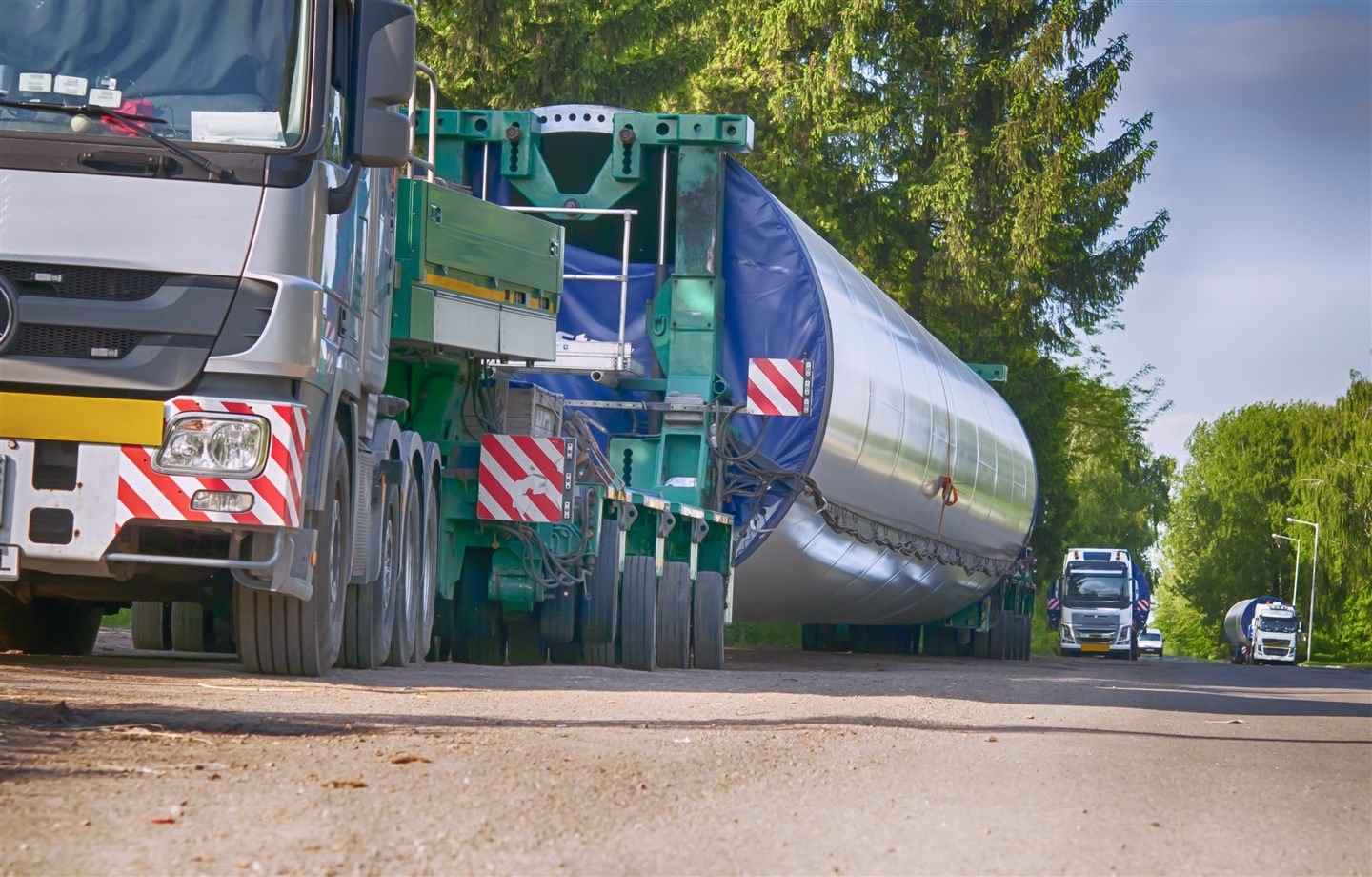 Project Cargo transport: wind turbine component on a heavy-load trailer